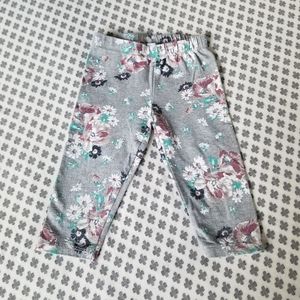 Adorable Heather Gray Floral Capri Leggings